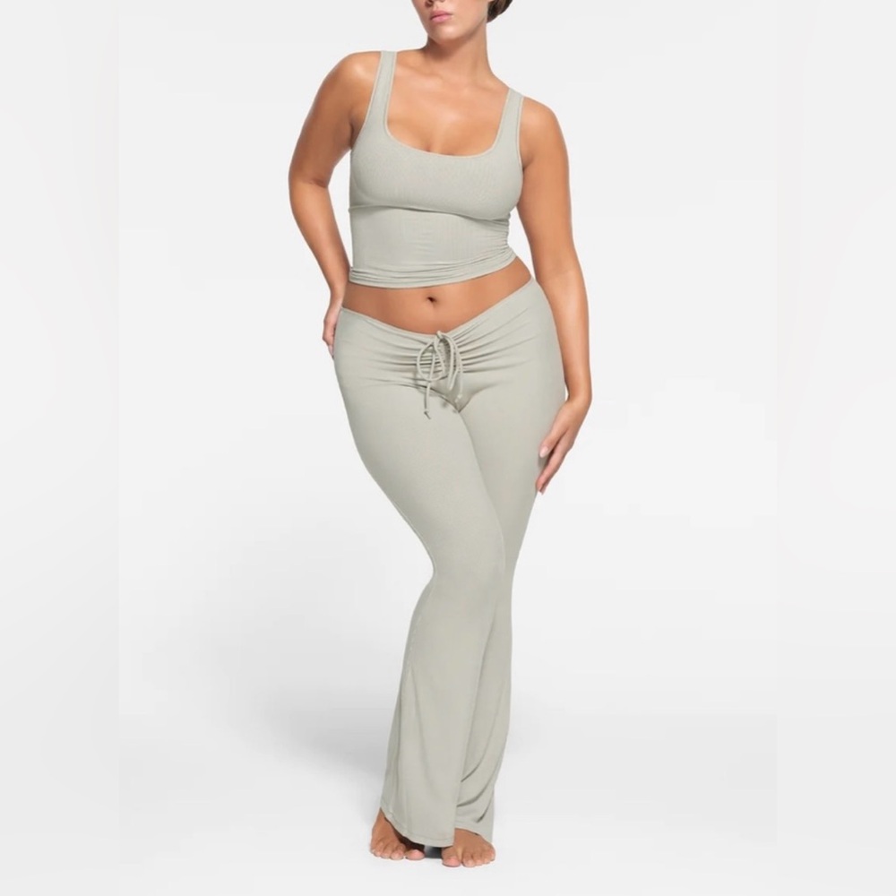SKIMS Ruched Pants